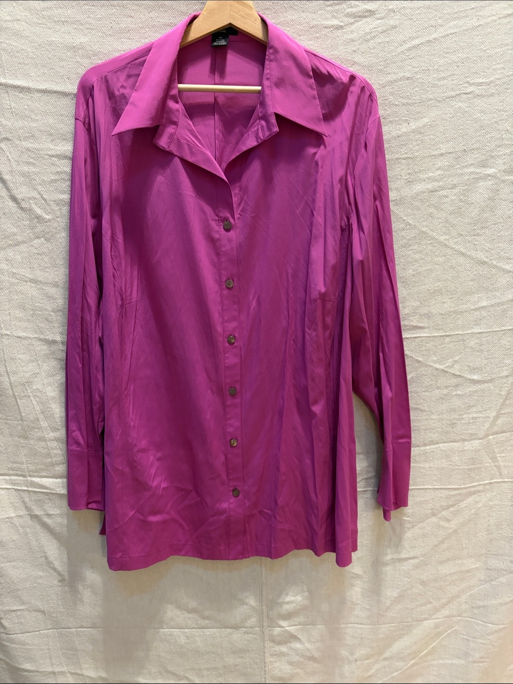 Women's Button-Down Shirt in Vibrant Magenta - Unbranded